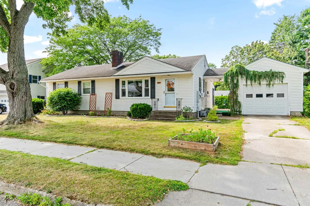 21 Alder Lane Burlington VT 05401