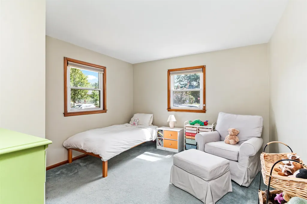 21 Alder Lane Burlington VT 05401