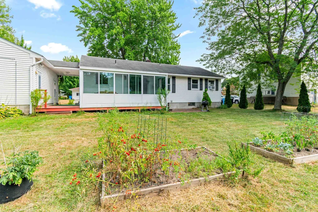 21 Alder Lane Burlington VT 05401