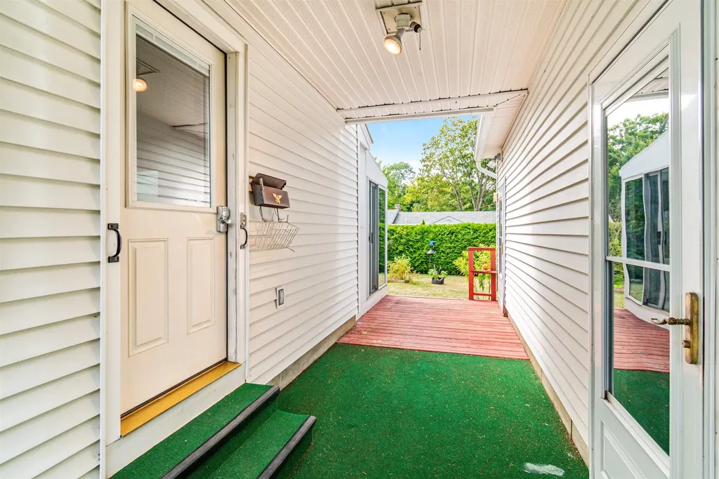 21 Alder Lane Burlington VT 05401