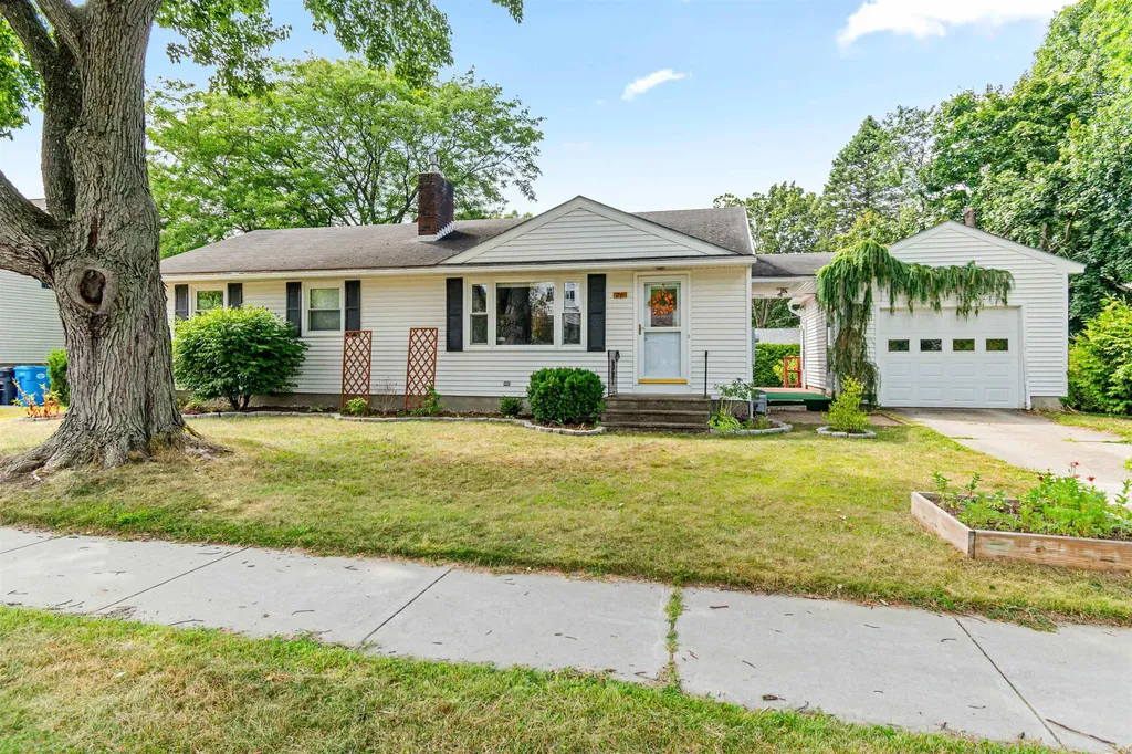 21 Alder Lane Burlington VT 05401
