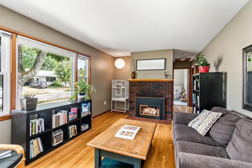 21 Alder Lane Burlington VT 05401