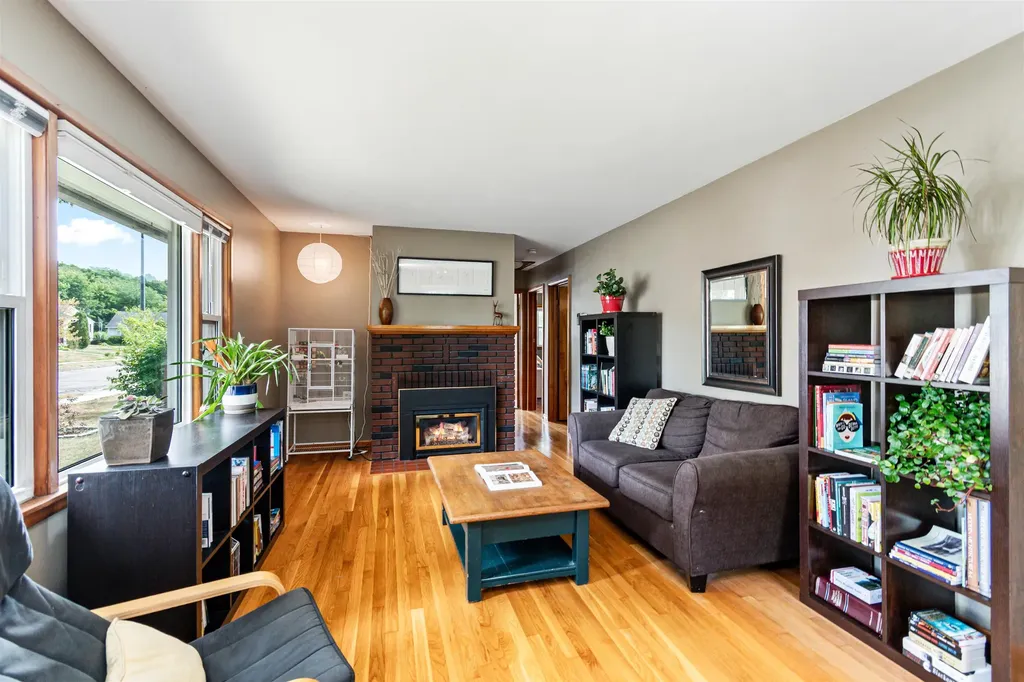 21 Alder Lane Burlington VT 05401