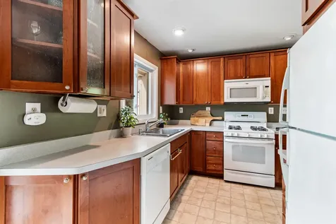 21 Alder Lane Burlington VT 05401