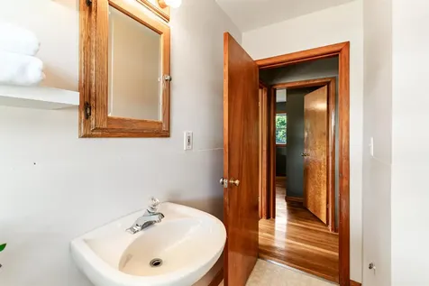 21 Alder Lane Burlington VT 05401