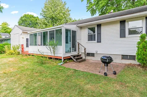 21 Alder Lane Burlington VT 05401