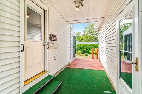 21 Alder Lane Burlington VT 05401