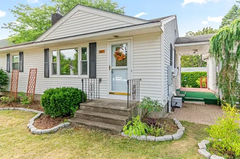 21 Alder Lane Burlington VT 05401