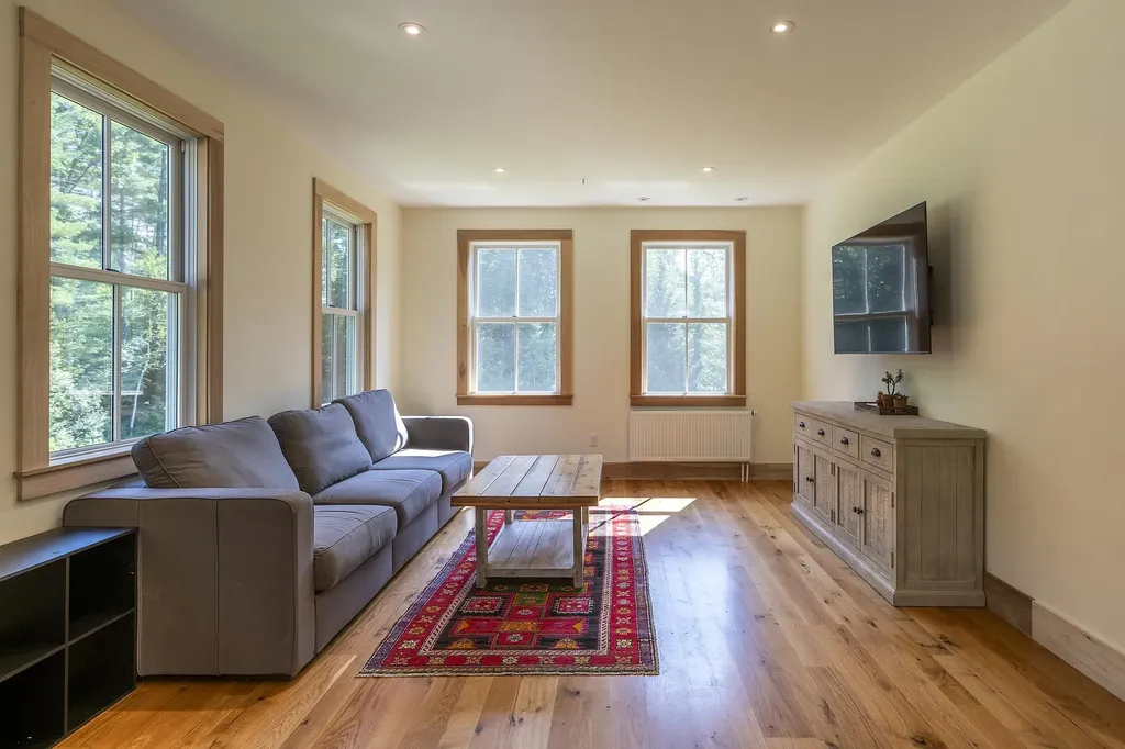 81 Pine Tree Lane Manchester VT 05255