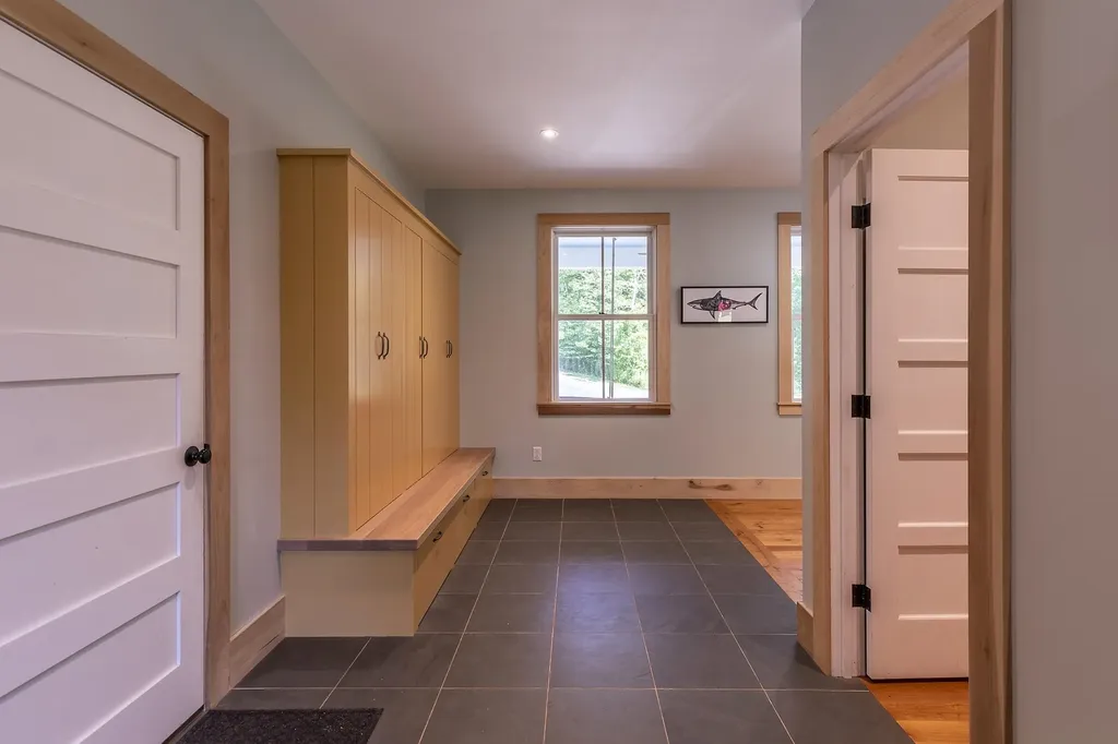 81 Pine Tree Lane Manchester VT 05255