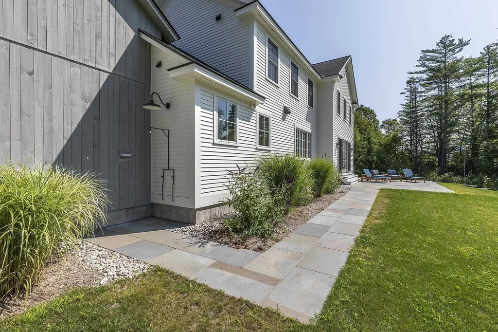 81 Pine Tree Lane Manchester VT 05255