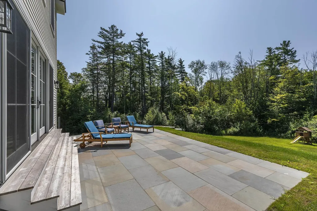 81 Pine Tree Lane Manchester VT 05255