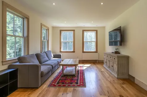 81 Pine Tree Lane Manchester VT 05255