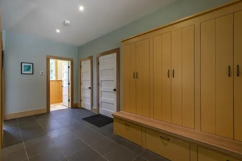 81 Pine Tree Lane Manchester VT 05255