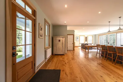 81 Pine Tree Lane Manchester VT 05255