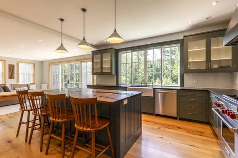 81 Pine Tree Lane Manchester VT 05255