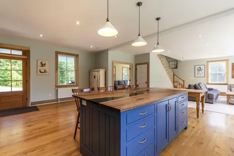 81 Pine Tree Lane Manchester VT 05255