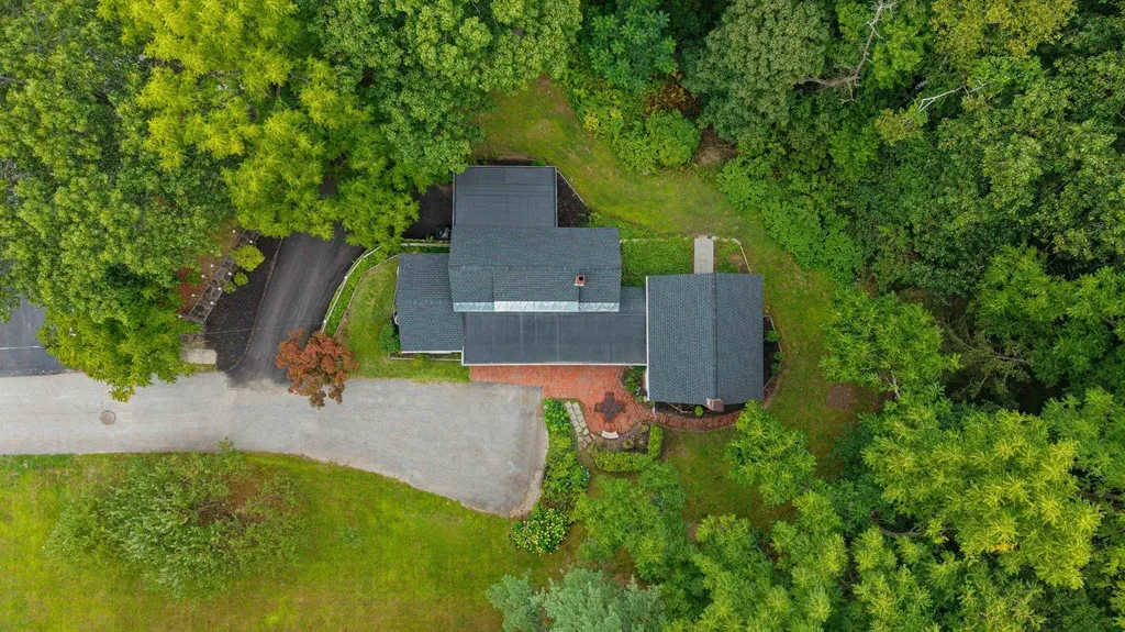 20 Morse Avenue Nashua NH 03060