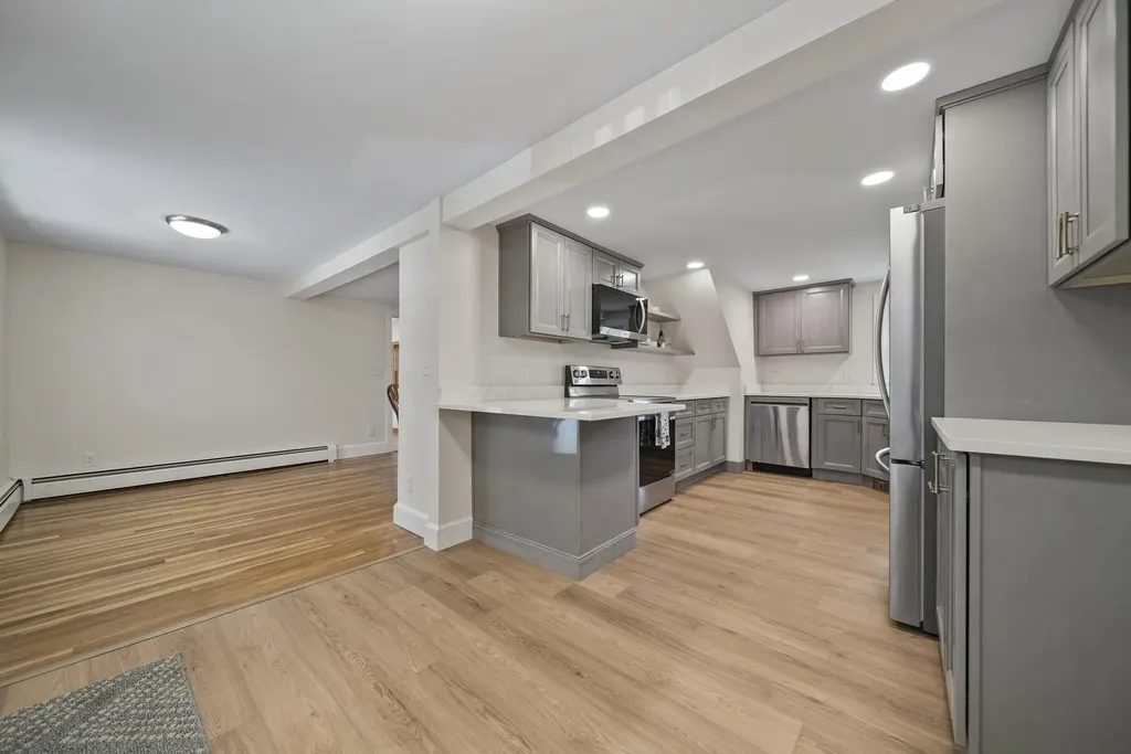 20 Morse Avenue Nashua NH 03060