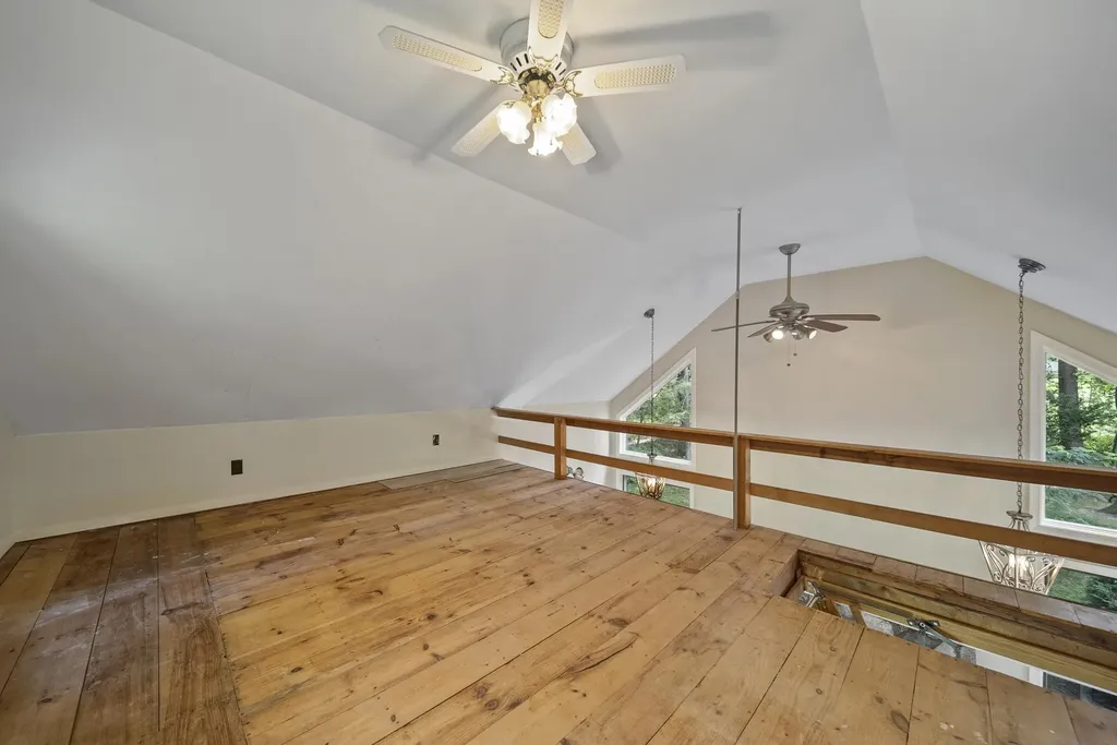 20 Morse Avenue Nashua NH 03060