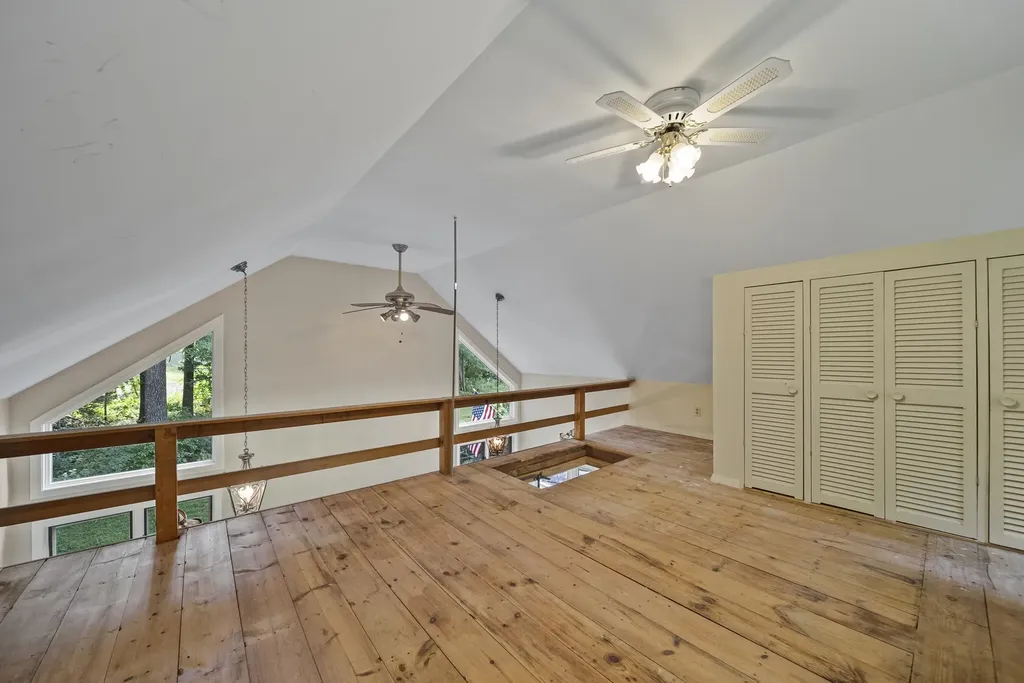 20 Morse Avenue Nashua NH 03060