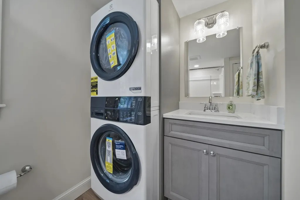 20 Morse Avenue Nashua NH 03060