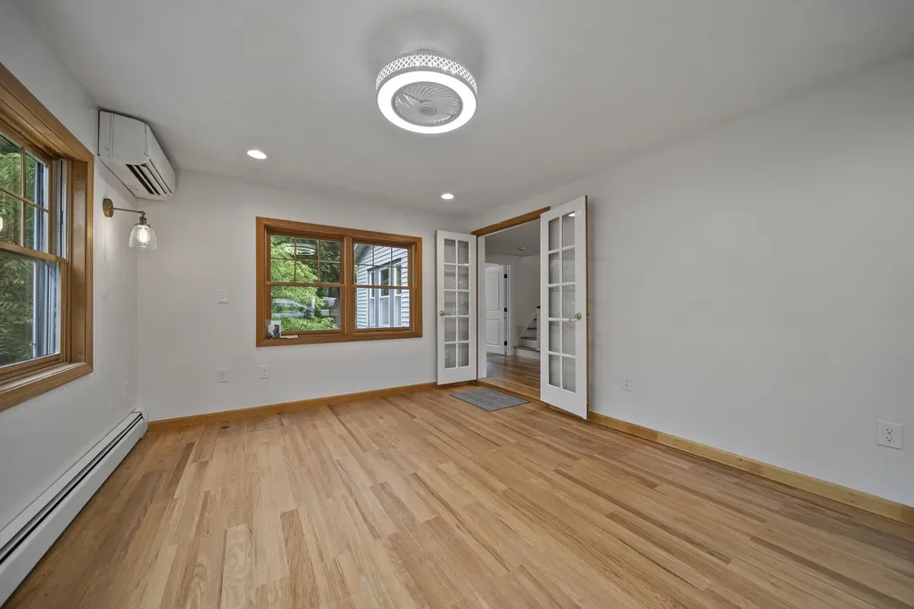 20 Morse Avenue Nashua NH 03060