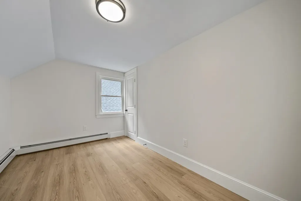 20 Morse Avenue Nashua NH 03060