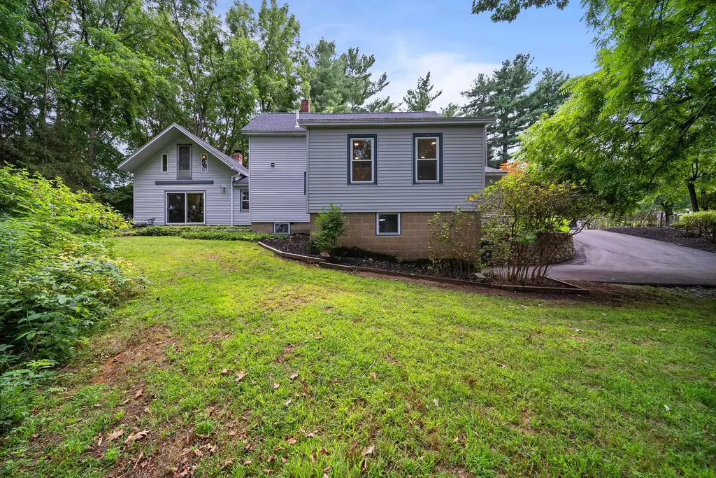 20 Morse Avenue Nashua NH 03060