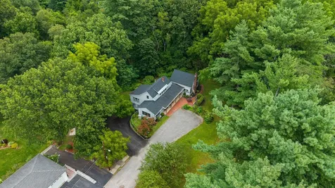 20 Morse Avenue Nashua NH 03060