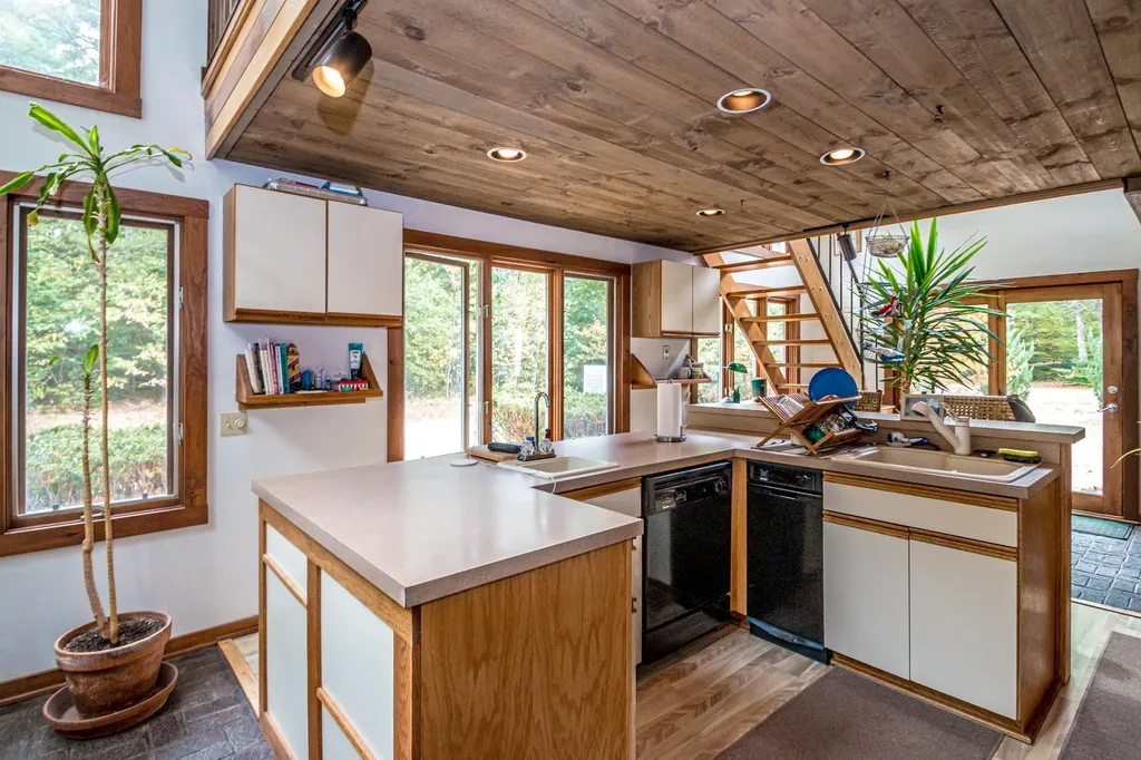 65 Westwind Drive Conway NH 03860