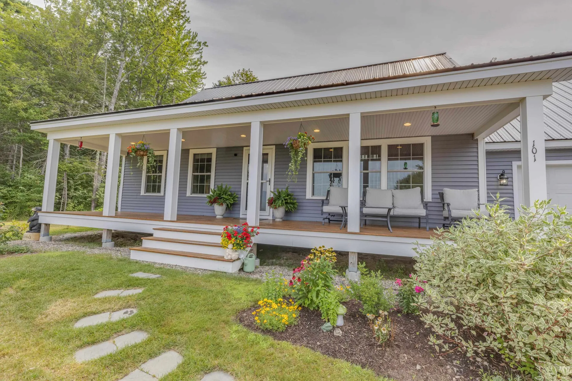 101 Loft Circle Campton NH 03223