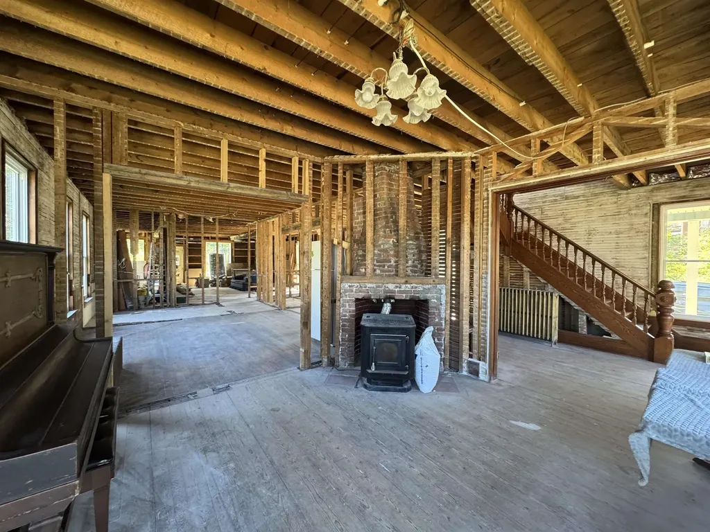 44 Prospect Street Lancaster NH 03584