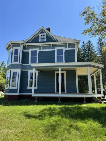 44 Prospect Street Lancaster NH 03584