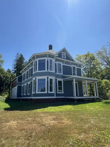 44 Prospect Street Lancaster NH 03584