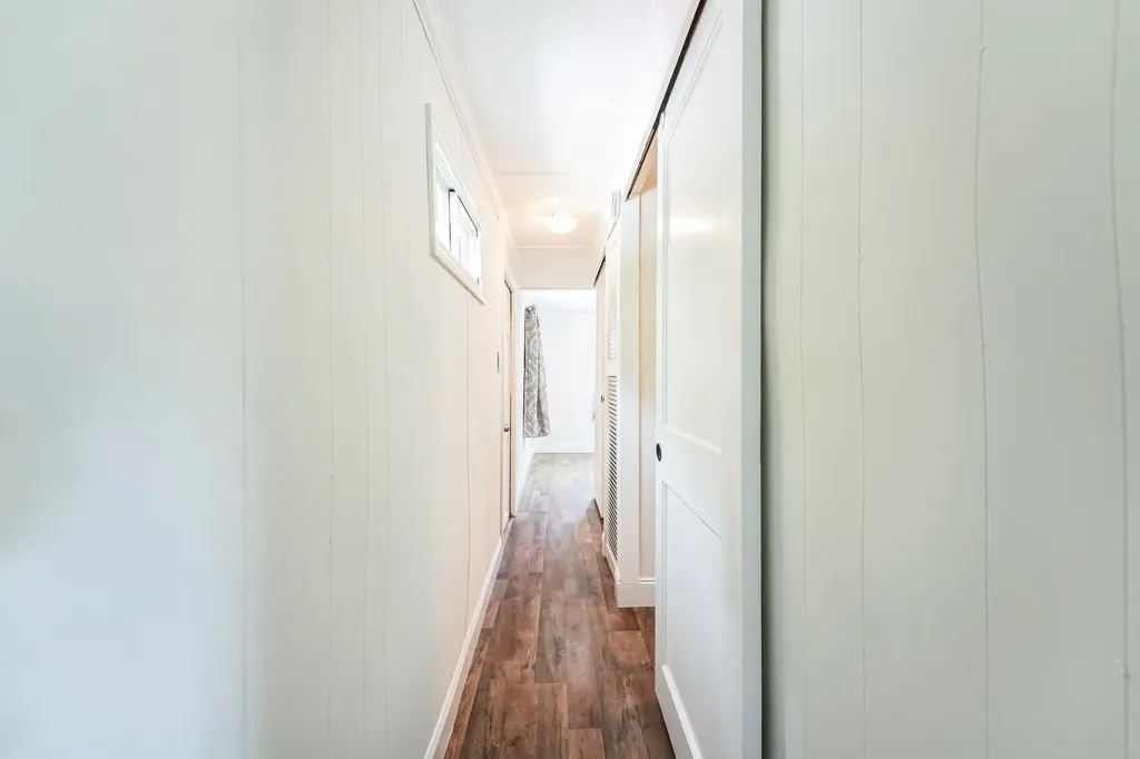 75 S Polcy Street Salem NH 03079