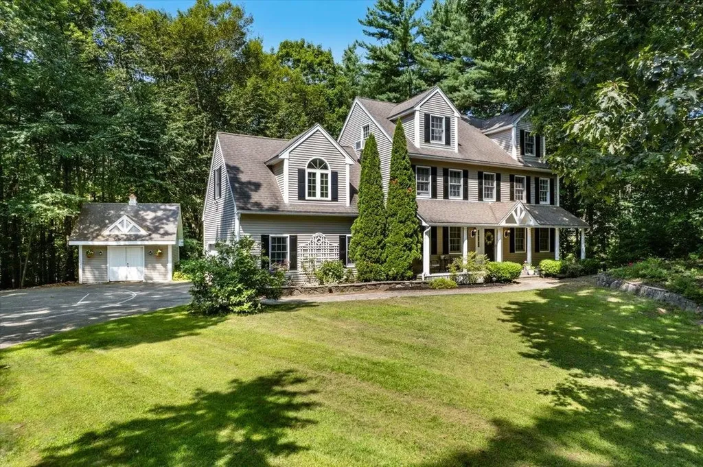 62 Lyford Lane Brentwood NH 03885