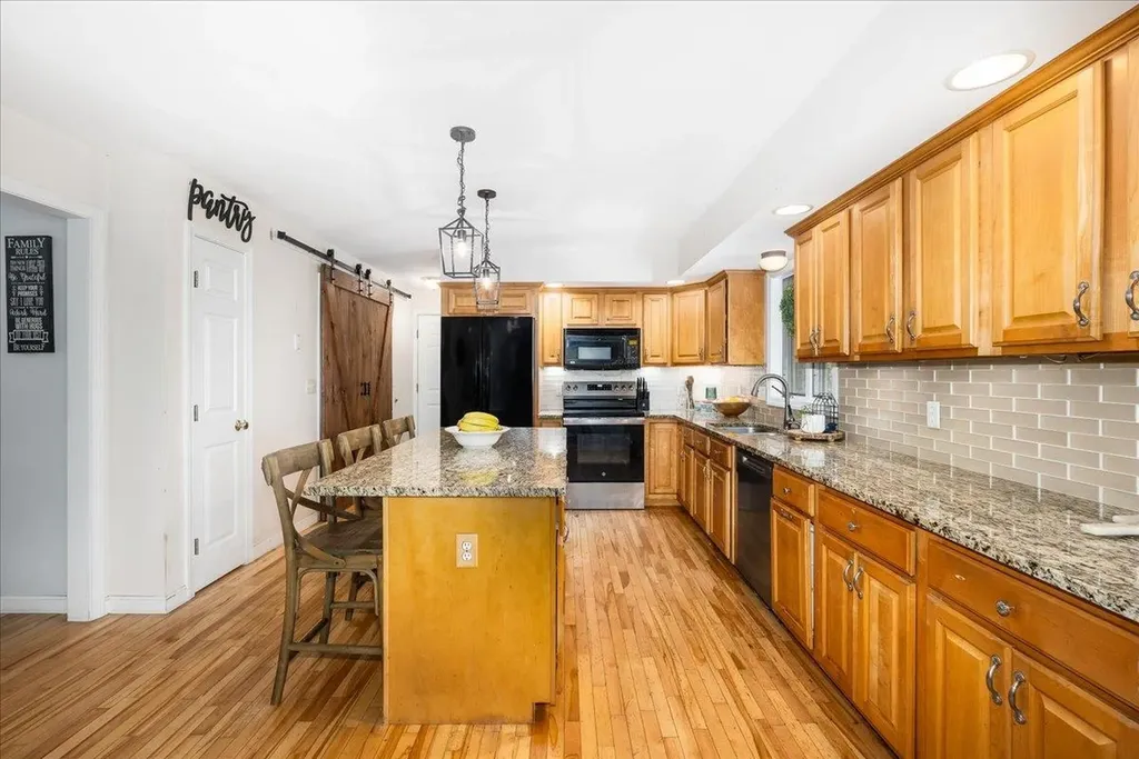 62 Lyford Lane Brentwood NH 03885