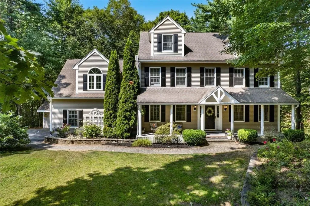 62 Lyford Lane Brentwood NH 03885