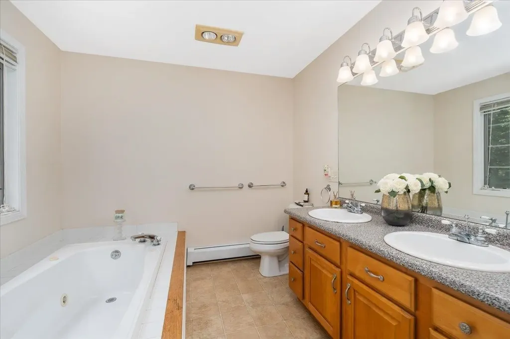 62 Lyford Lane Brentwood NH 03885