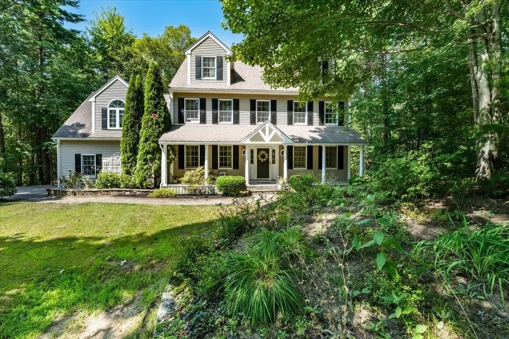 62 Lyford Lane Brentwood NH 03885