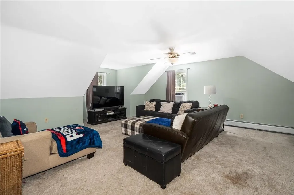 62 Lyford Lane Brentwood NH 03885