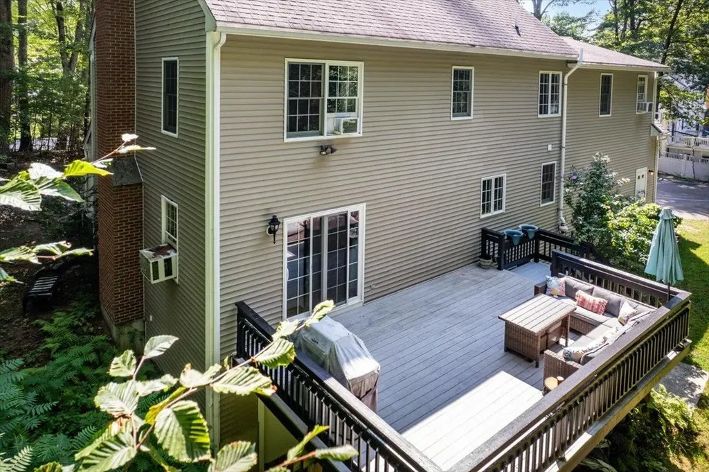 62 Lyford Lane Brentwood NH 03885