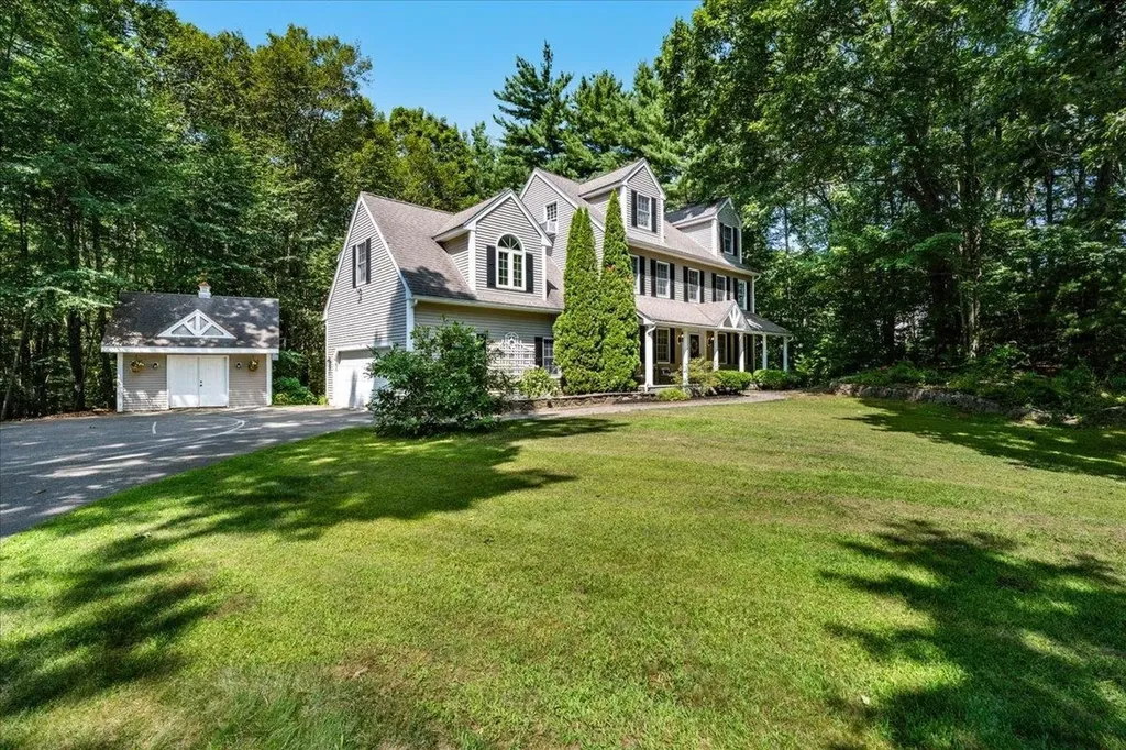 62 Lyford Lane Brentwood NH 03885