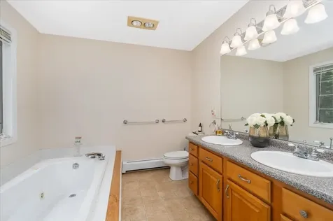 62 Lyford Lane Brentwood NH 03885