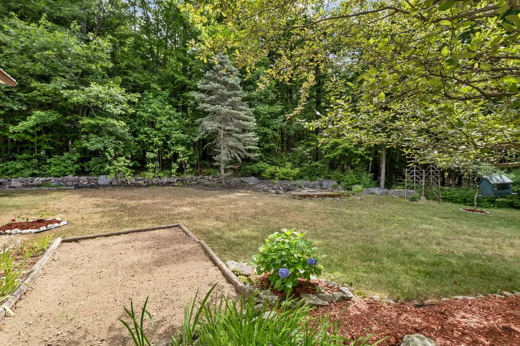 108 Maple Manor Road Conway NH 03813