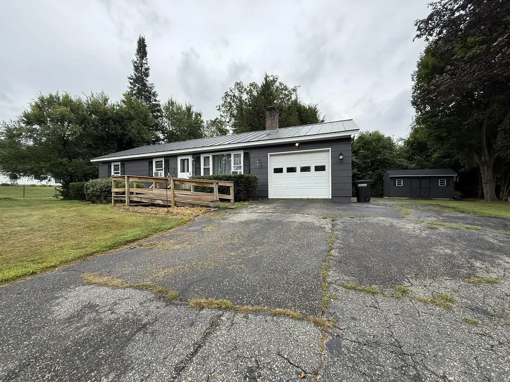 41 Wheeler Avenue Charlestown NH 03603