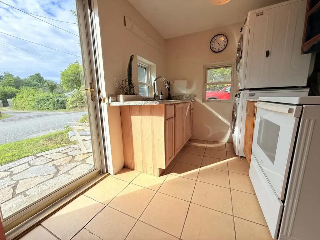 37 Grandview Street Claremont NH 03743