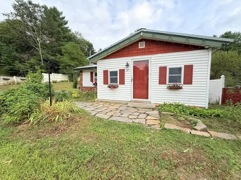 37 Grandview Street Claremont NH 03743