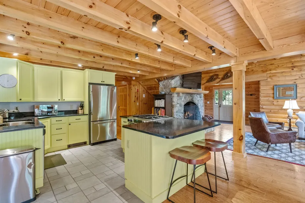 30 Dorrs Corner Road Ossipee NH 03814